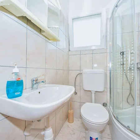 Apartment Aurora By Interhome Maslenica