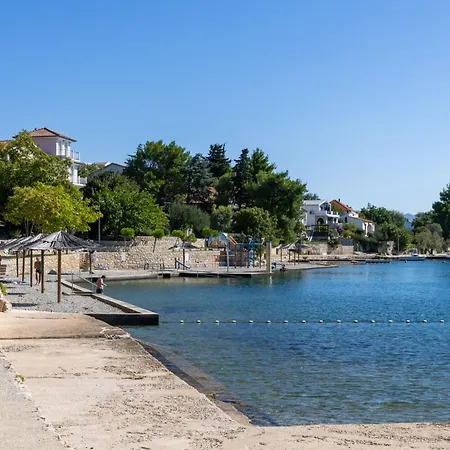 Aurora By Interhome Maslenica