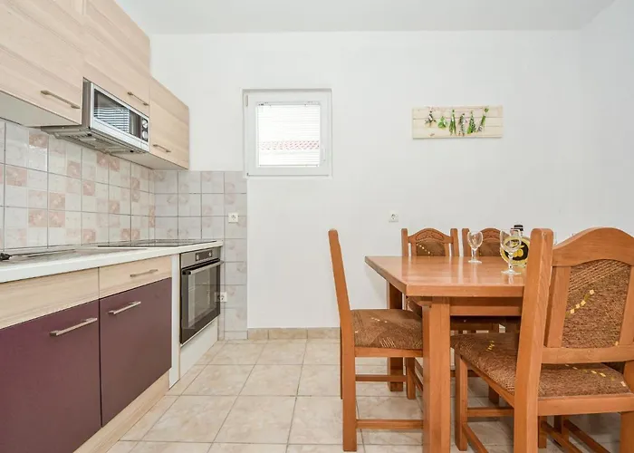 Appartement Aurora By Interhome *