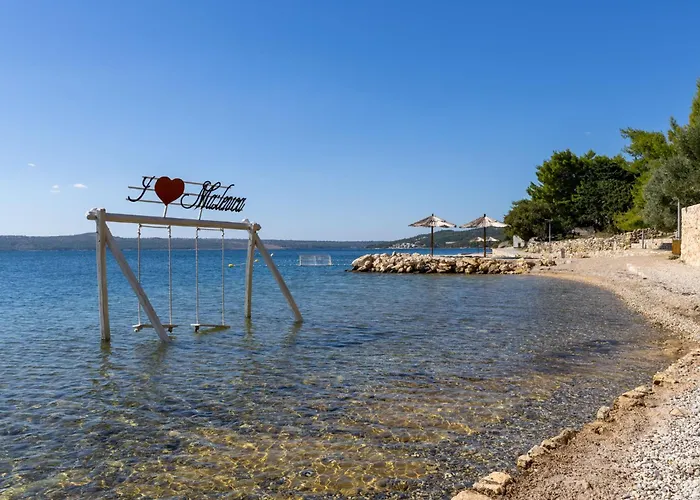 Appartement Aurora By Interhome Maslenica