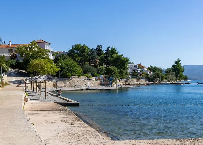 Aurora By Interhome Maslenica