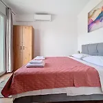 Aurora By Interhome * Maslenica