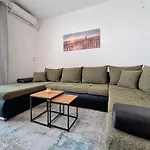 Daire Aurora By Interhome *