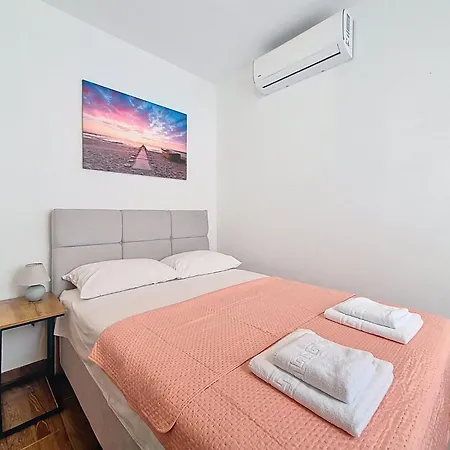 Aurora By Interhome