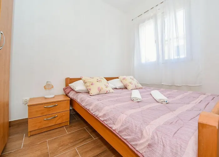 Aurora By Interhome Масленица