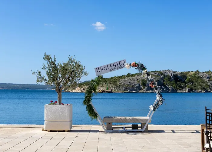 Aurora By Interhome Масленица