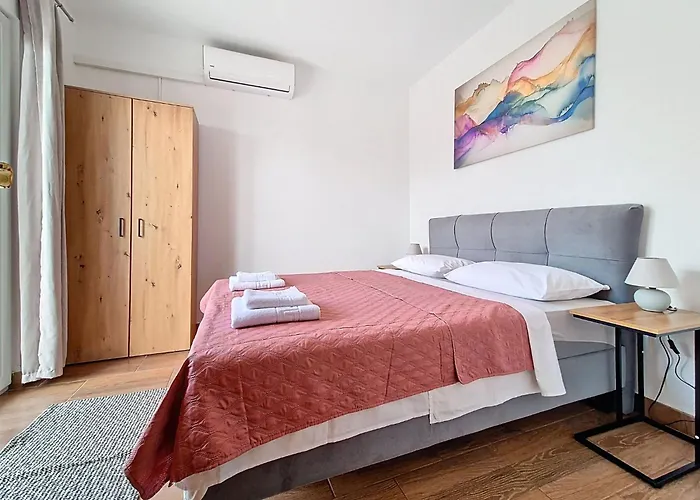 Apartment Aurora By Interhome Maslenica