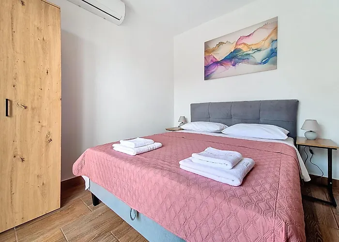 Aurora By Interhome * Maslenica
